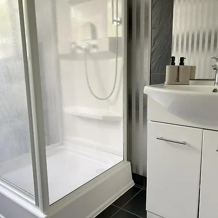 Apartamento Mini Mit Garten Und Küche *