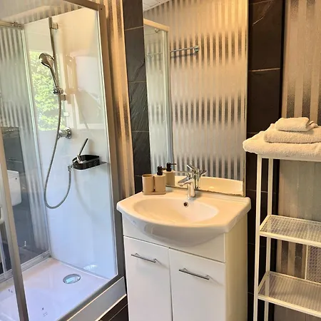 Apartamento Mini Mit Garten Und Küche *