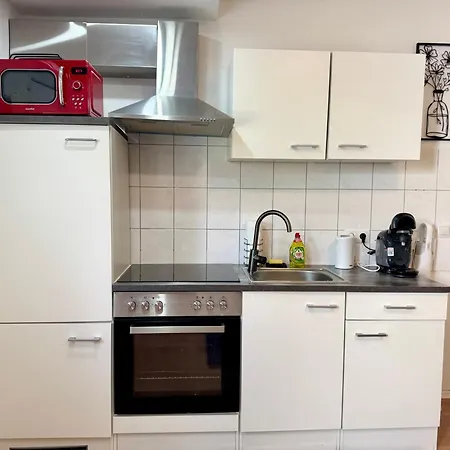 Apartamento Mini Mit Garten Und Küche *