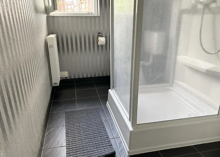 Mini Mit Garten Und Kueche Apartman