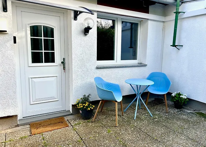 Mini Mit Garten Und Kueche Ilbenstadt